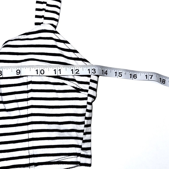 Striped black & white crop top zip up bustier - Forever 21 size Medium - Picture 5 of 6